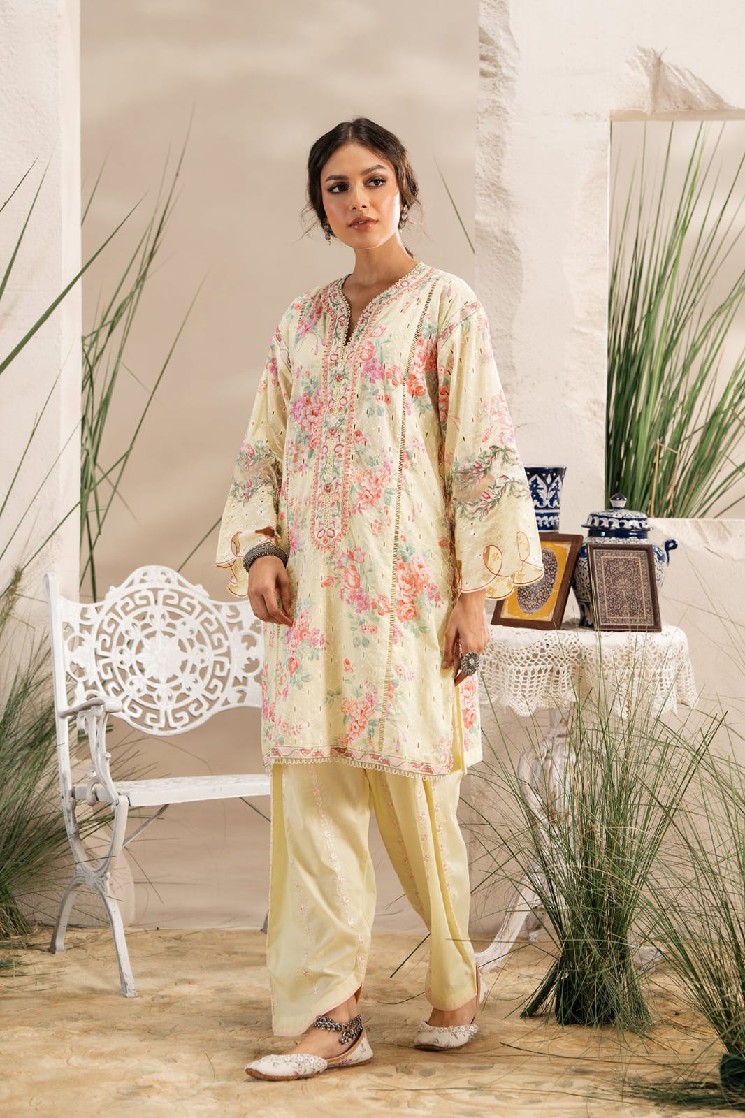 ETHNC UK EMBROIDERED SUIT (E3409/103/115)